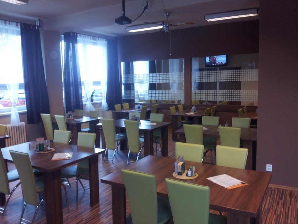 City Building Saca Екстер'єр фото